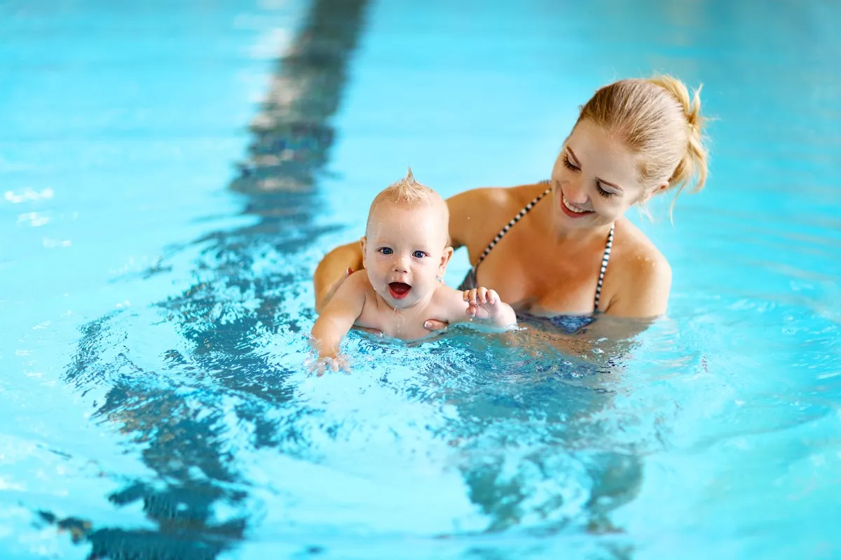 The Ultimate Guide to Infant Swim Lessons: What Parents Need to Know?